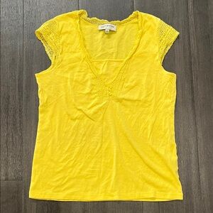 Jones New York Sport Bright Yellow Lace-Trim V-Neck Tank